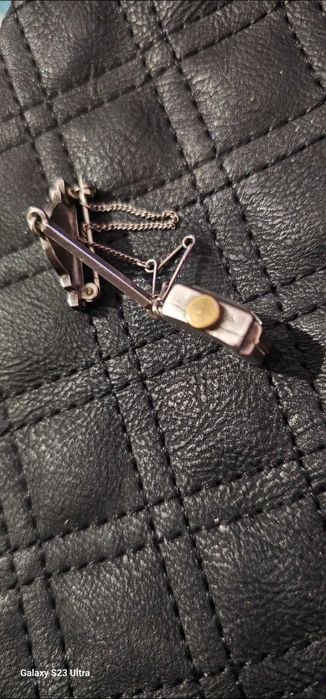 Сребърен Античен Часовник тип Брошка