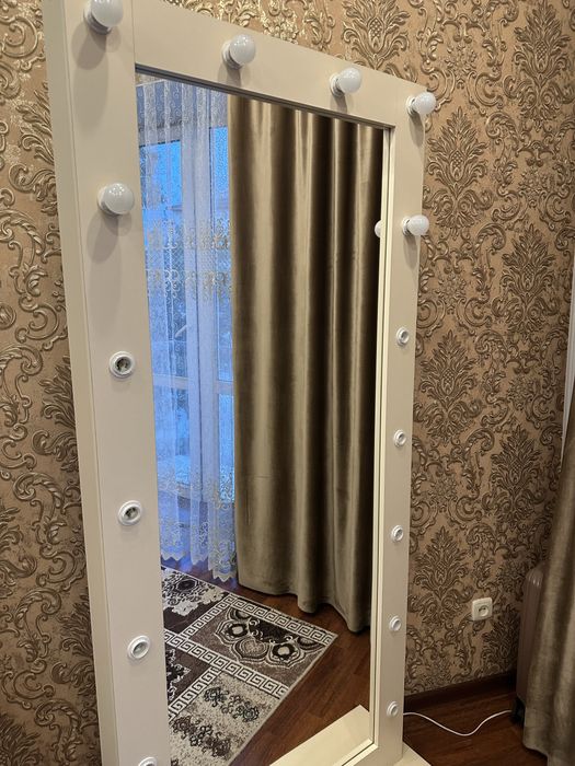 Зеркало с подсветкой