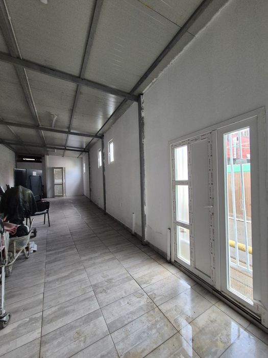 De  vanzare Spatiu + Teren 125 mp