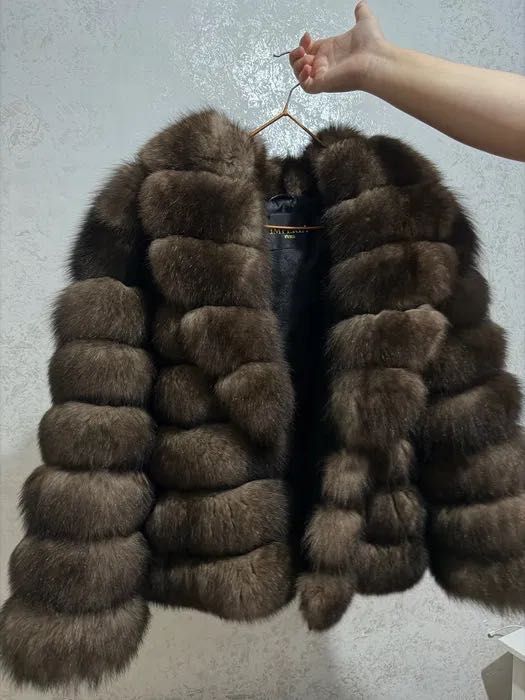 Продам шубу (песец под соболь)