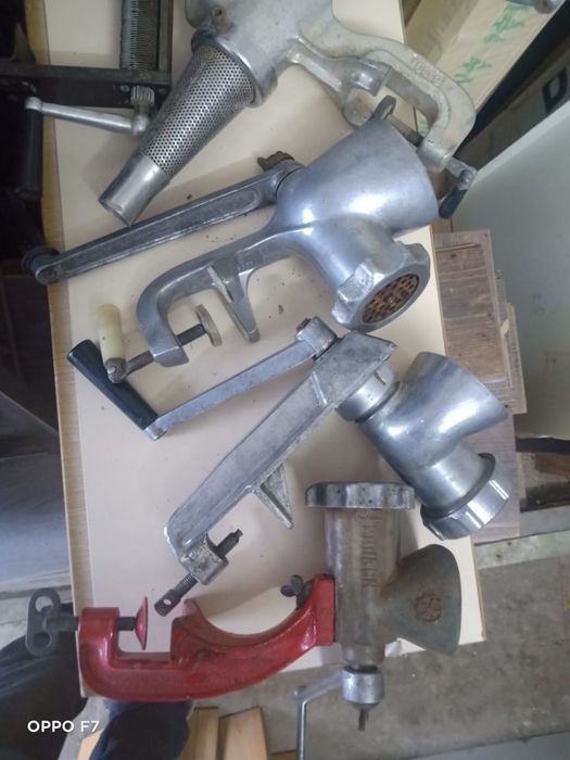 Продам мясорубки советские