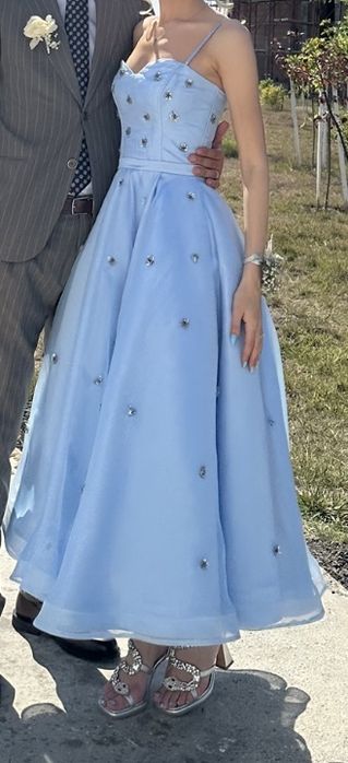 Rochie midi eleganta