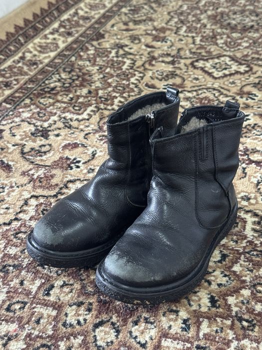 Отдам детскую обувь