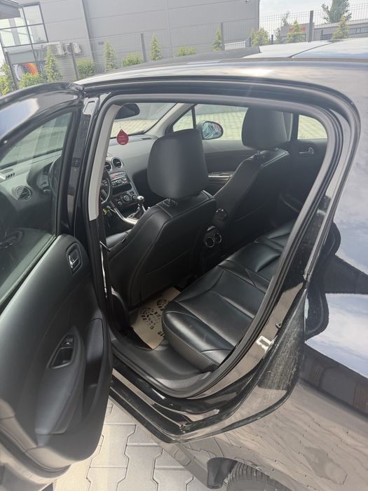 Peugeot 308 1.6 THP Allure – 2012 – 238.800 km