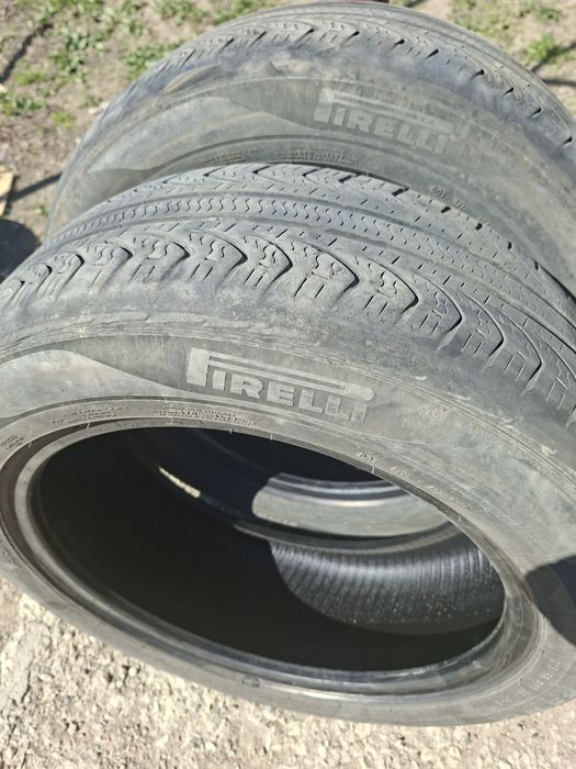 Продам шины 215/55/17 пирелли