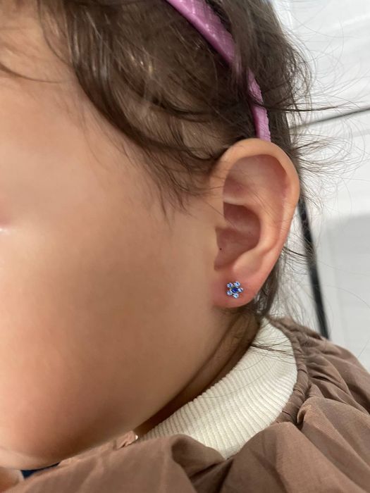 Прокол ушей взрослым и детям