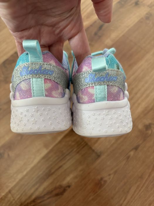 Skechers nr 29.