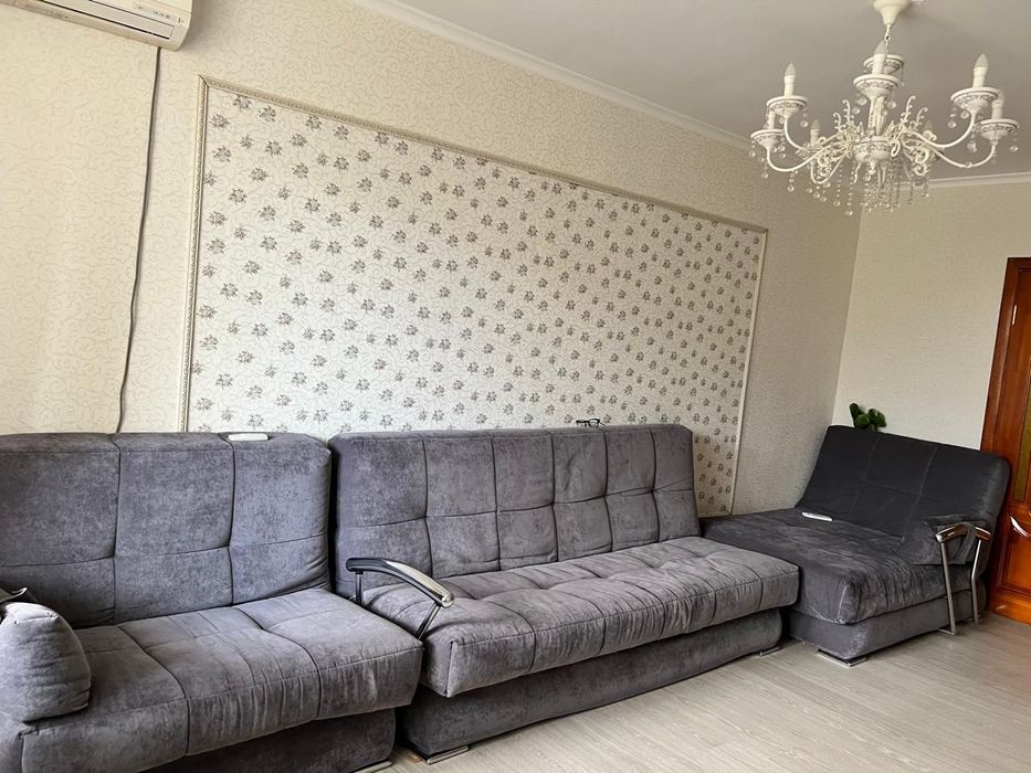 Мягкая мебель для зала