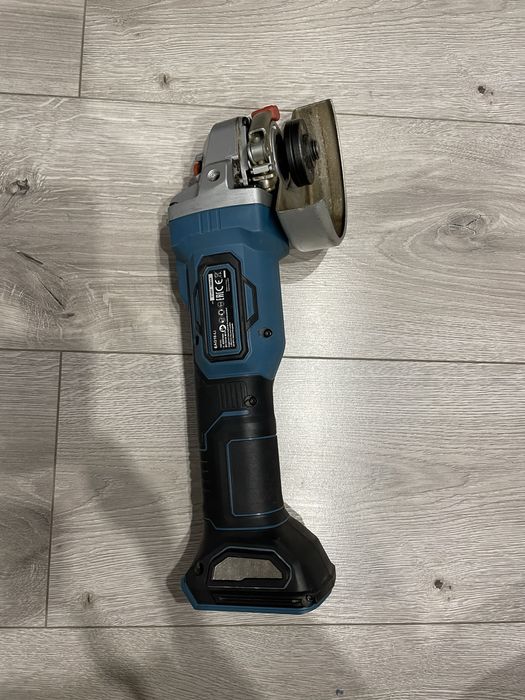 Pachet flex cu acumulator si filetanta Erbauer 18 volti brushless