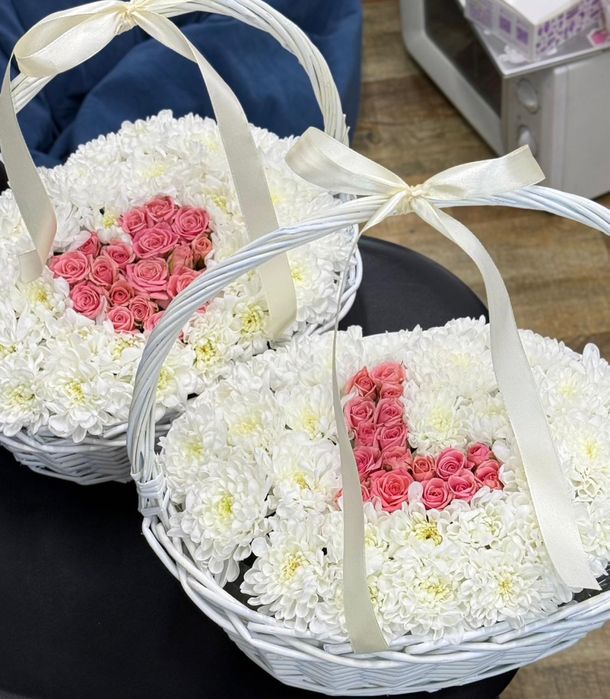 ЦВЕТЫ корзины с БУКВОЙ на заказ