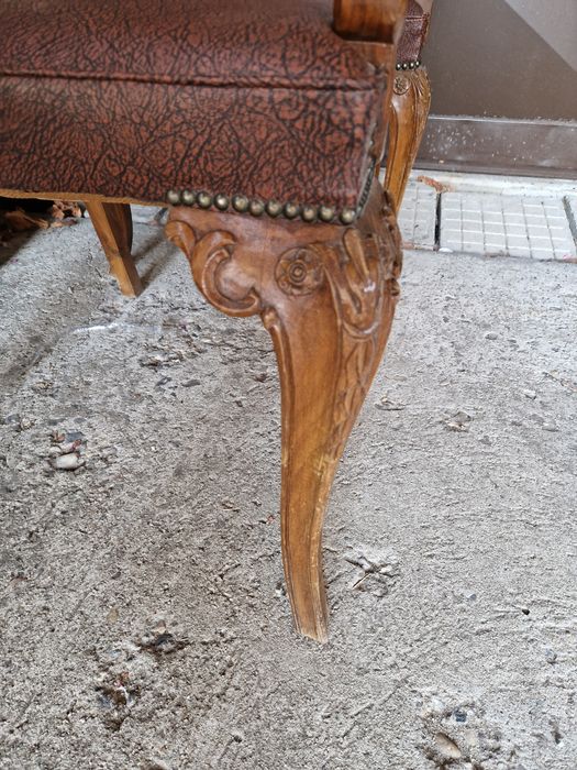 Чифт страхотни антикварни столове кресла в стил Луй 15