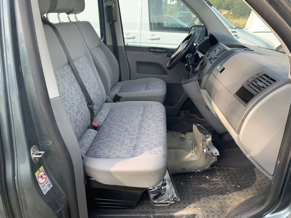 НА ЧАСТИ! VW Transporter T5 2.5 TDI Volkswagen 131 кс. теглич BNZ