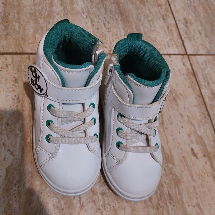 Vand ghete baietel marimea 24