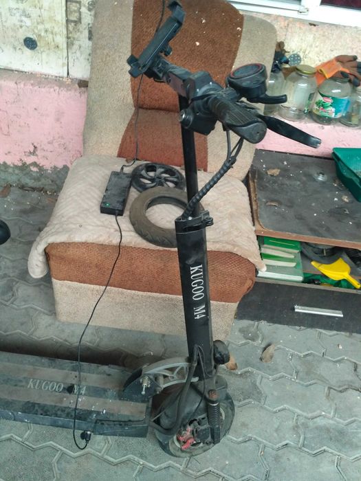 Продам электро самокат кцго м4