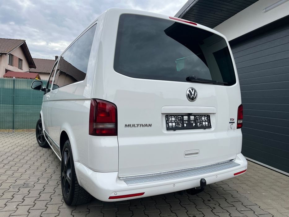 VOLKSWAGEN Multivan 2014 — imagine 3