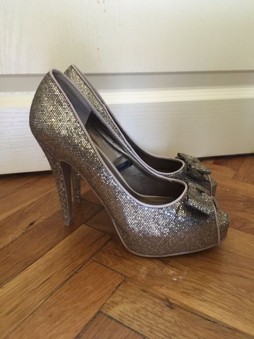 Бронзови високи парти летни обувки