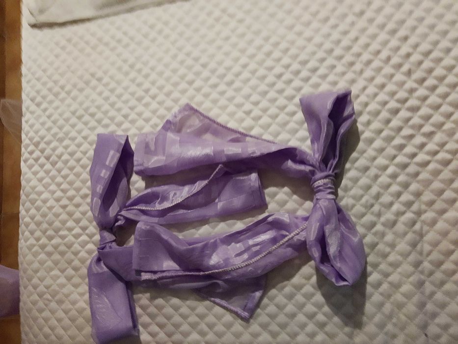 Пердета,лилави,два броя с  панделки за връзване ,разделяне ,декорация