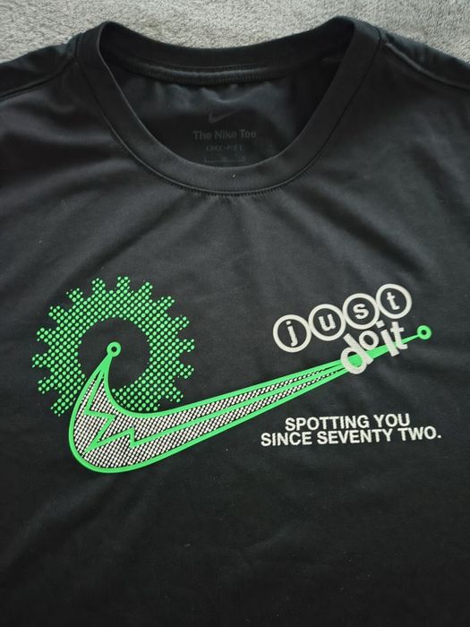 Оригинални тениски на NIKE