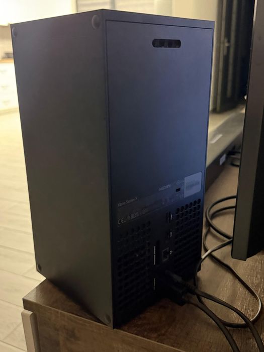 Vand Xbox Series X ca nou