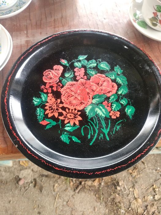 Салатницы и бокалы