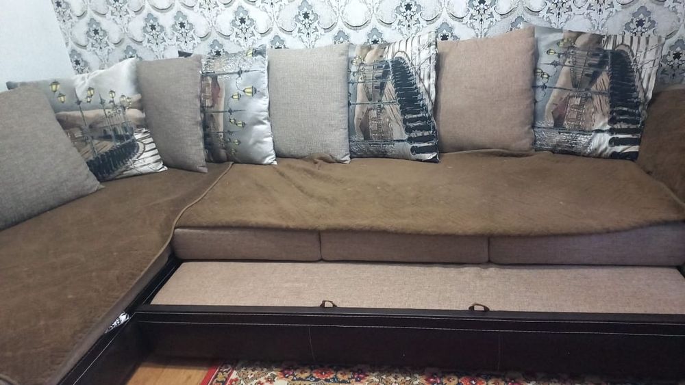 Продам угловой диван