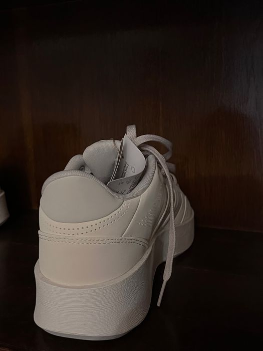 Дамски кецове Adidas MUALLY