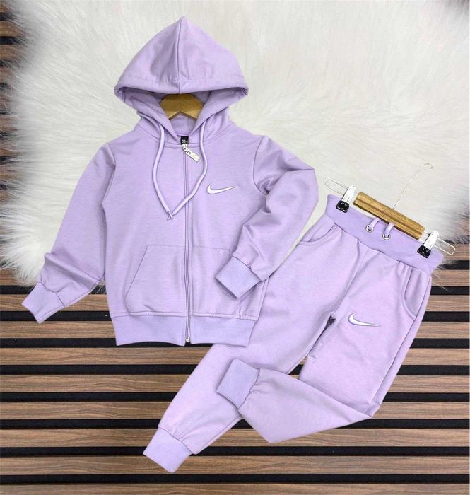 Детски спортни екипи за момичета