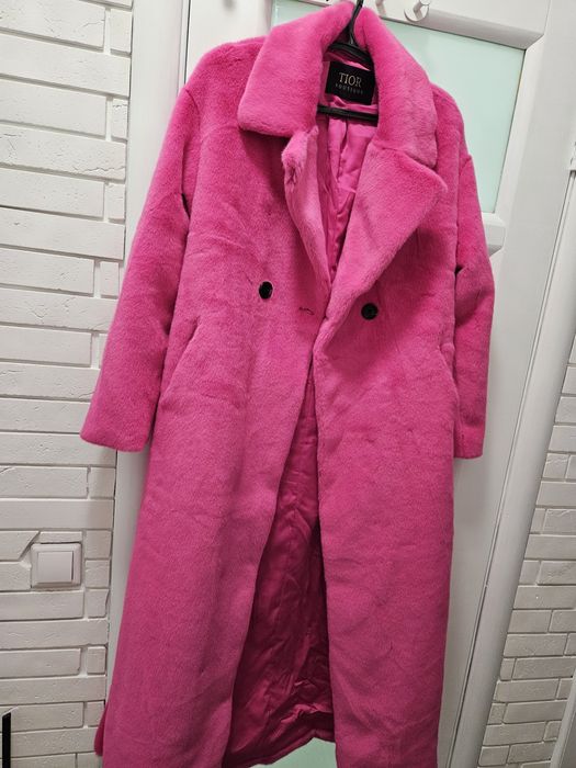 Продам розовую шубу