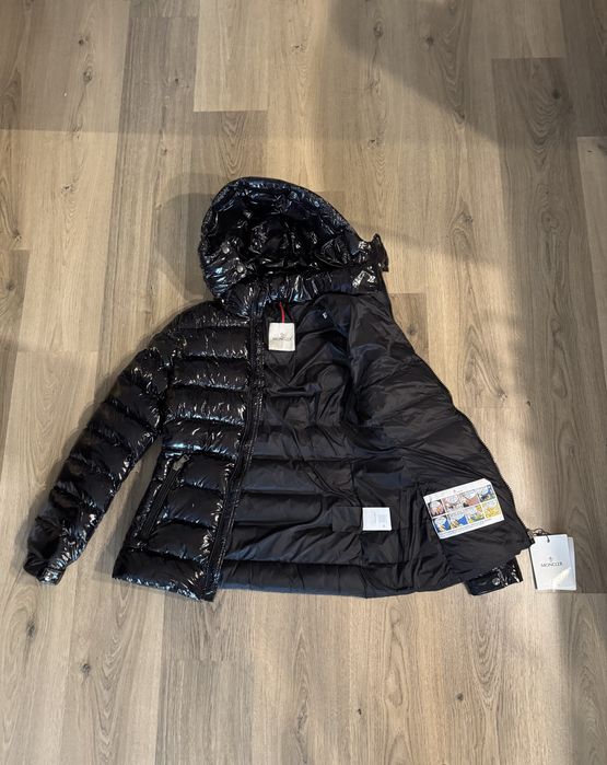 Яке Monclеr - оригинално