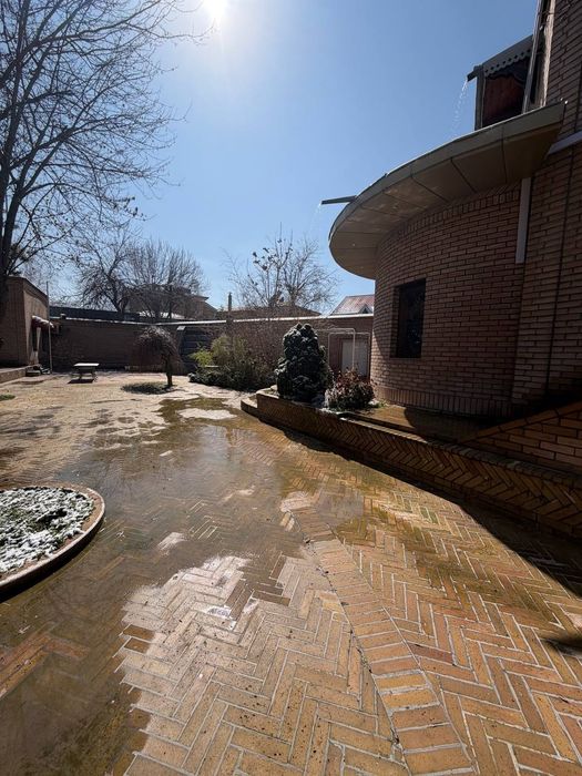 Аренда дома 15 комнат, 15 соток, ор-р: Мустанг заправка