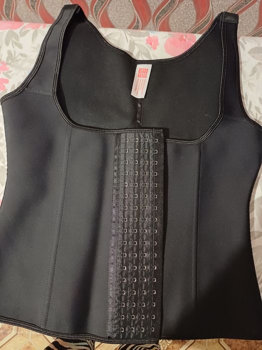 Продам утягивающий корсет