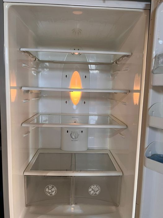 Продам срочно холодильник