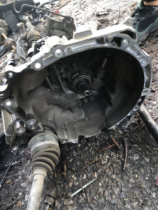 Скорости subaru justy daihatsu sirion 1.0 i субару даихатсу