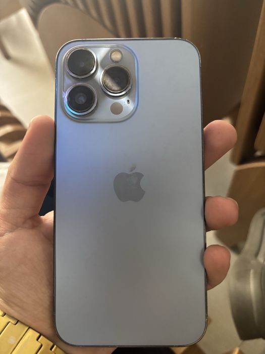 Vand telefon iphone 13 pro