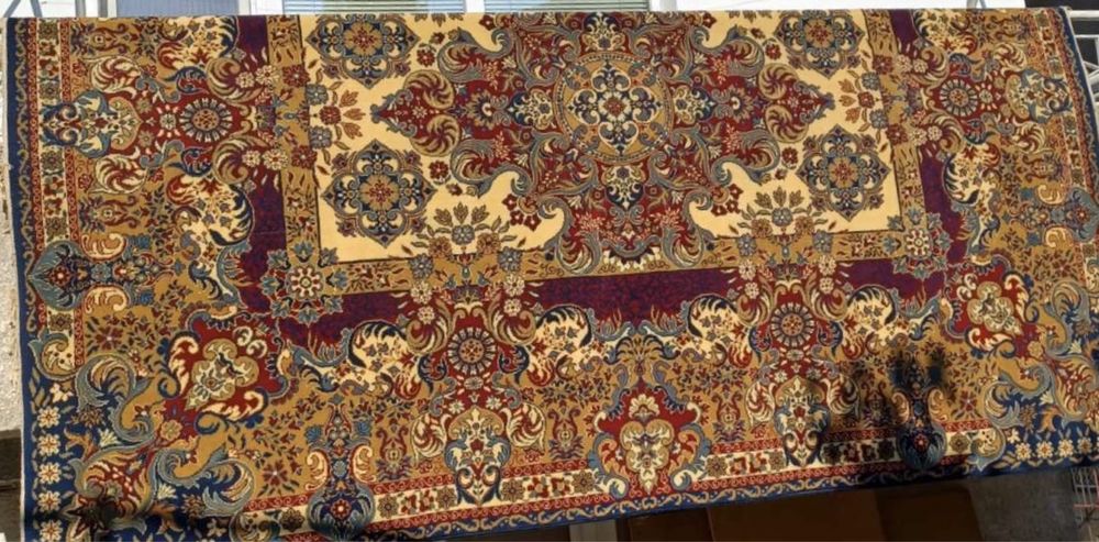 Сливенски персийски килим