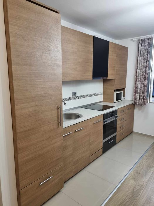 Inchiriez apartament 2 camere zona BMW Floresti