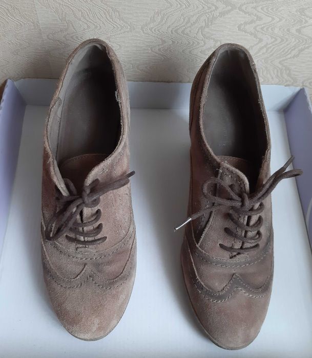 Продавам дамски обувки