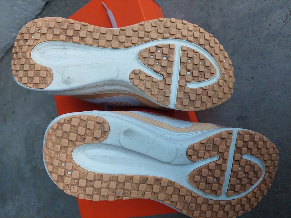 Маратонки за момиче Nike Revolution 8