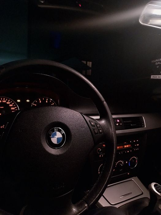 Vând BMW 318i 2007 2.0 benzina n46