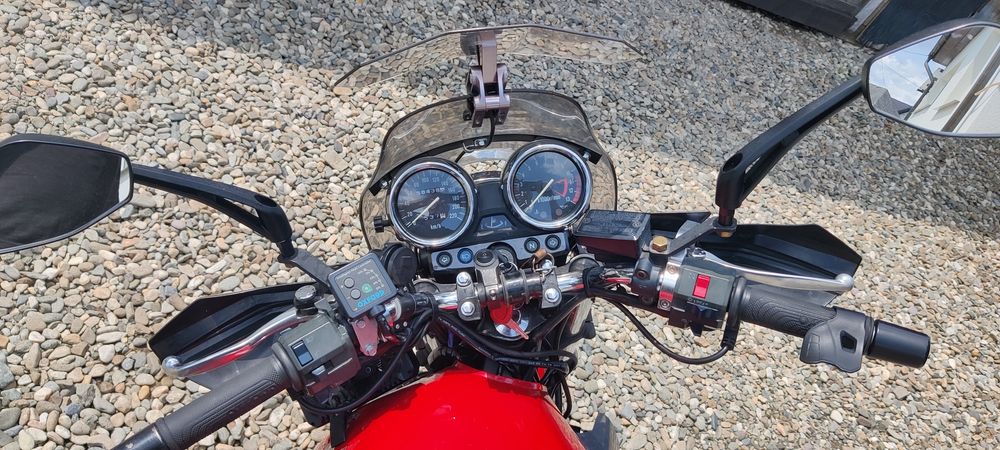 Kawasaki ER-5 499 cmc – 37 kW (50 CP) – 1999 – Gata de drum!