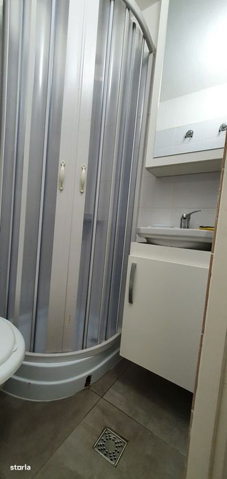 Studio 5 minute Metrou 1 Decembrie, inchiriere