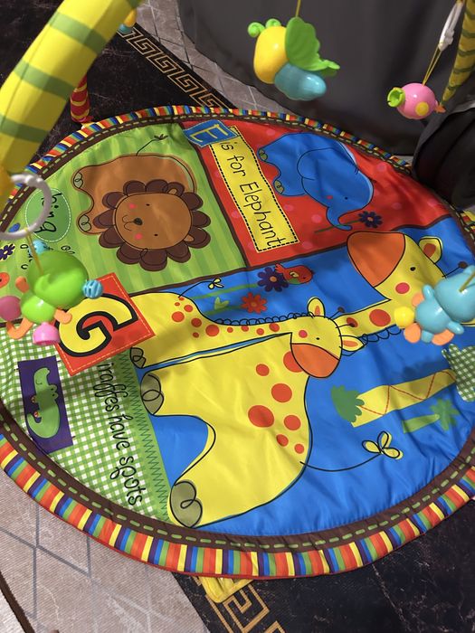 Детский развивающий коврик с подарком