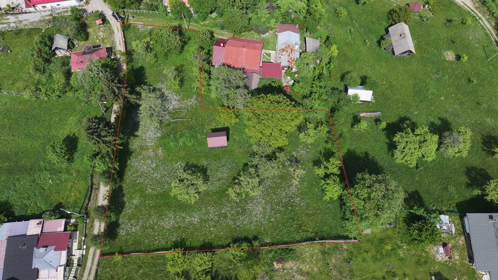 Teren intravilan 2.950 mp pe Dealul Runc | Priveliște superbă asupra orașului | Campulung Moldovenesc