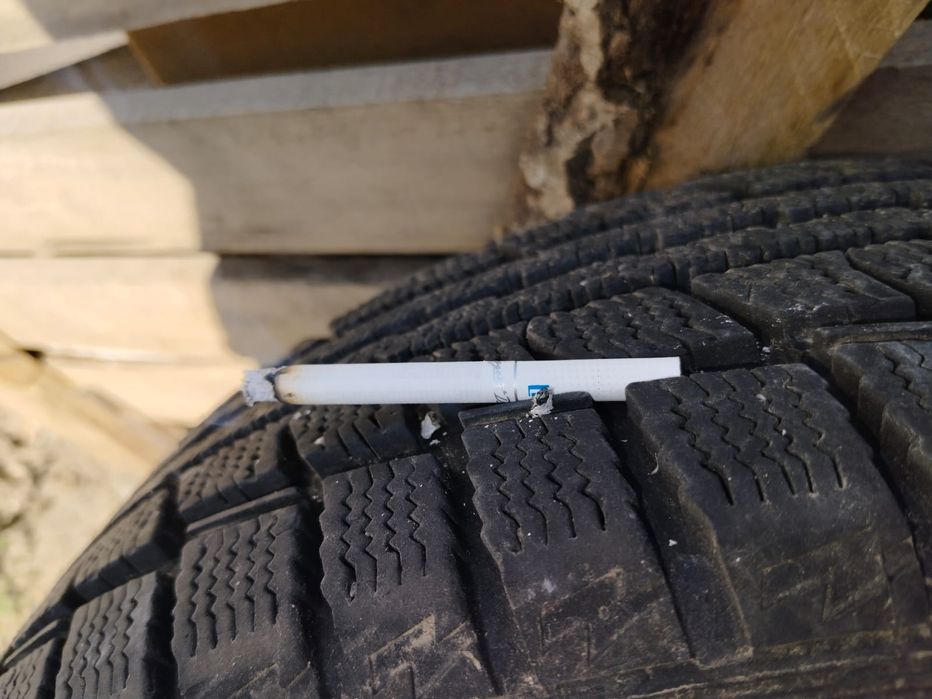 Продам покрышки на  R15 всесезонка