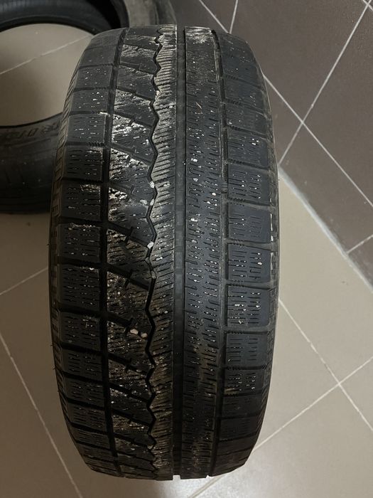 Пара зимних шины