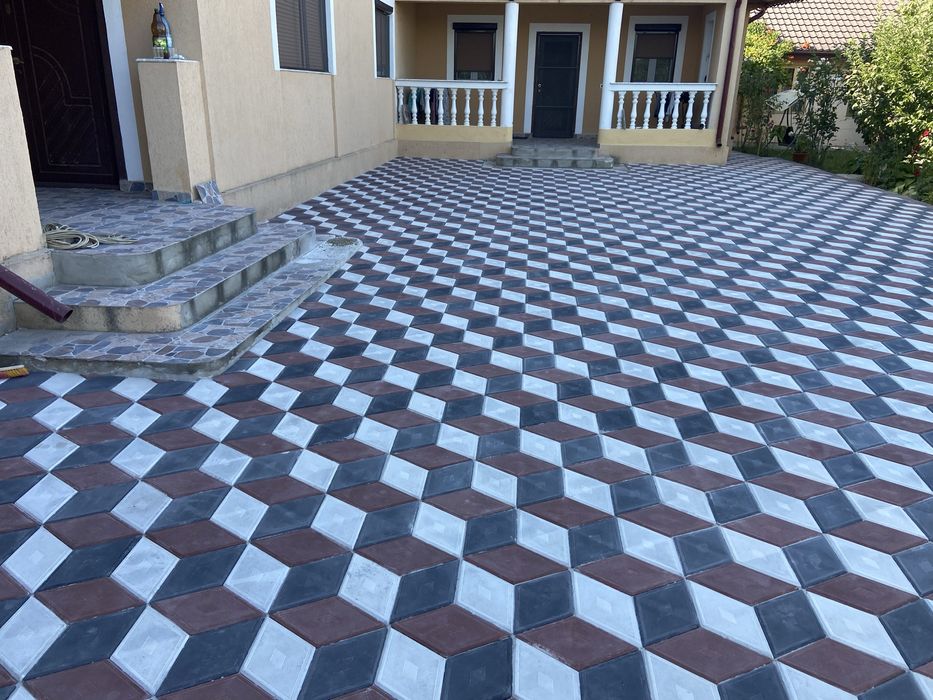 Vand si montez pavele 60 lei metru patrat 3de mai multe modele de pave