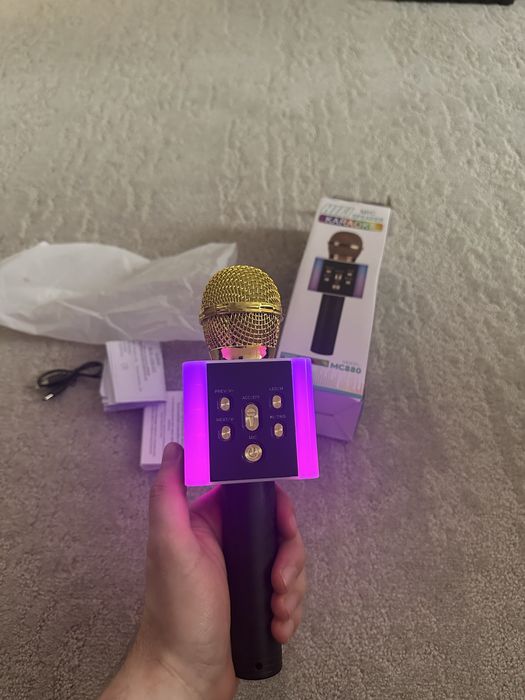 Microfon karaoke cu bluetooth nou gold