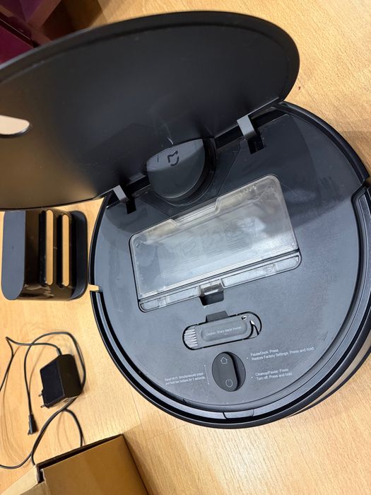 Xiaomi Mi Robot Vacuum-Mop P | Оригинален комплект | Отлично състояние