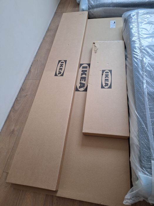 Продавам сандвич легло SLÄKT