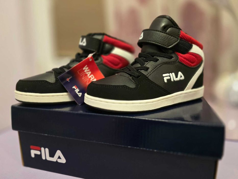 Чисто нови зимни маратонки с подплата Fila